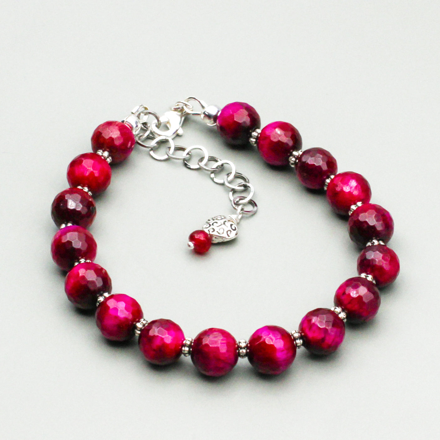 Tiger Eye Jasper with adjustable chain and easy-to-use Lobster Clasp.